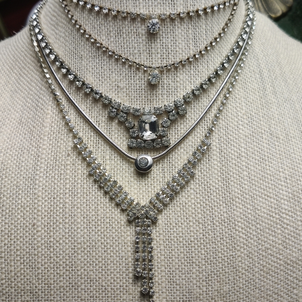 Bundle of gorgeous necklaces